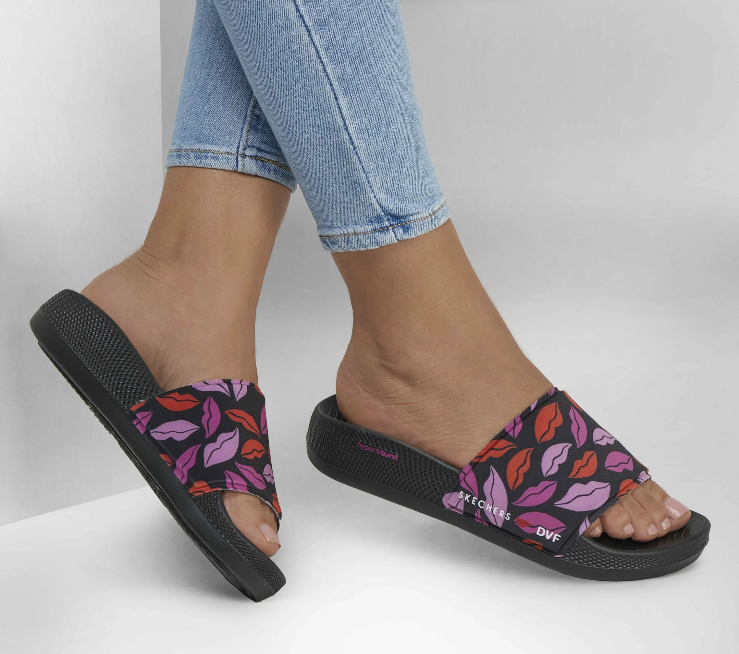 Skechers DVF: Hyper Slide - Sky Gloss 2 Skechers DVF: Hyper Slide - Sky Gloss - Image 2