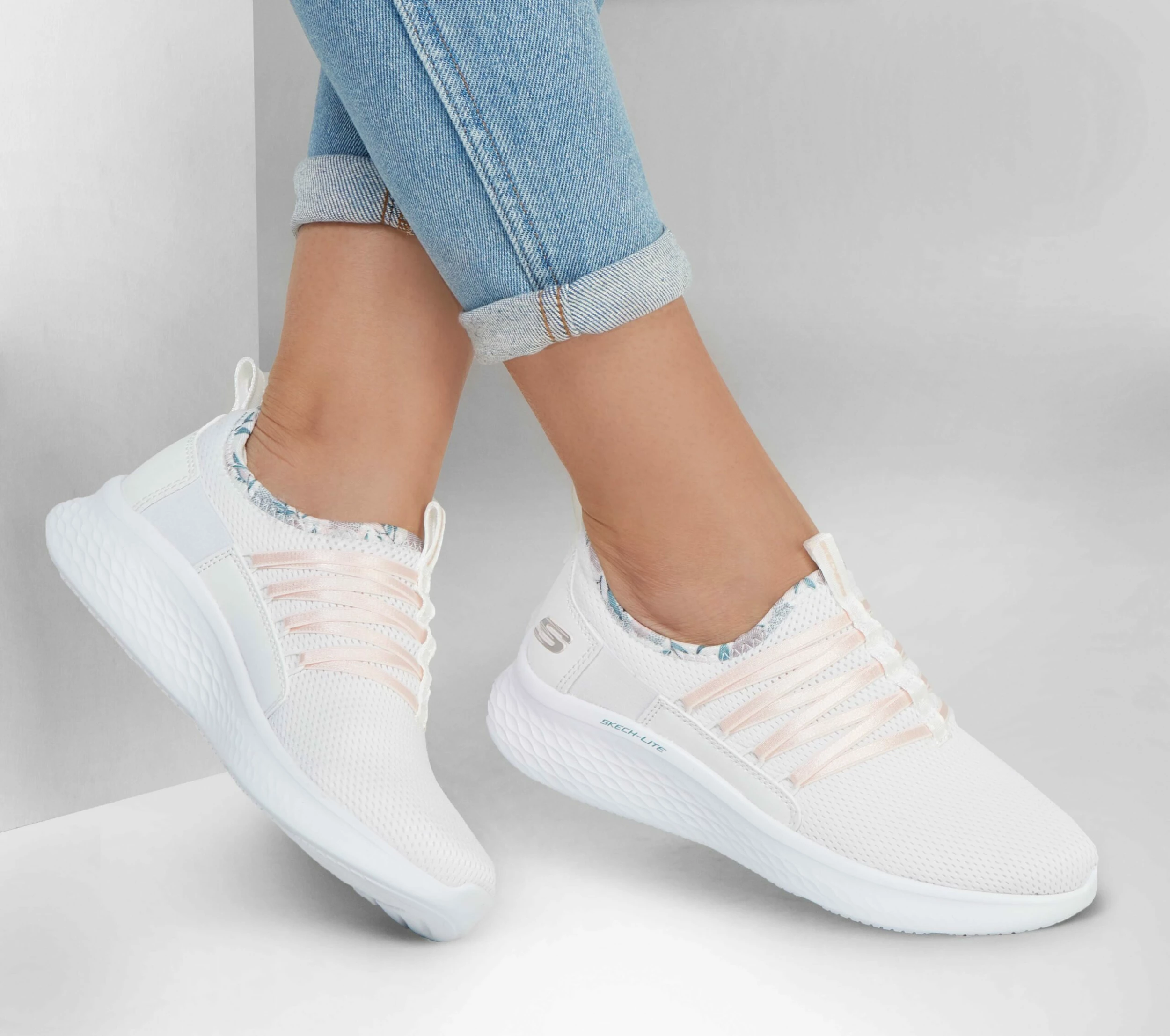 Skechers Skech-Lite Pro - Flourishing Steps 2 Skechers Skech-Lite Pro - Flourishing Steps - Image 2